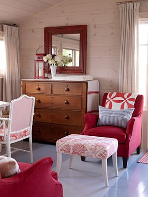 Sarah Richardson - Sarahs cottage - bedroom with pink - Georgian Bay.jpg